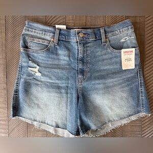 Signature by Levi Strauss Distressed High Rise Jean Shorts Women's Size 12 (NWT)